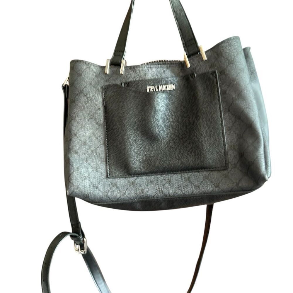 Steveβ Madden Women's Grey Geometric Shoulder Bag with Gold Accents